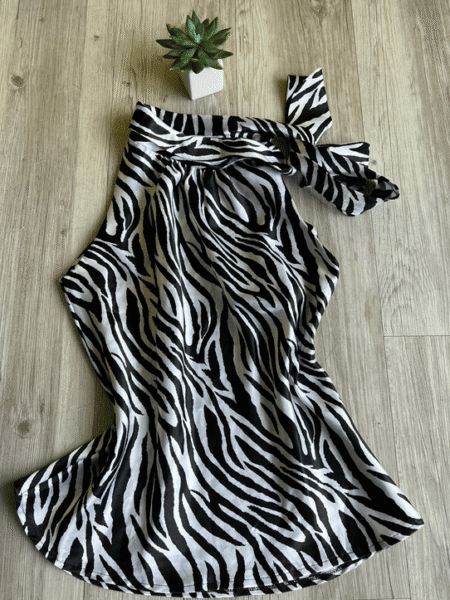 Blusinha Gola Alta com Amarração