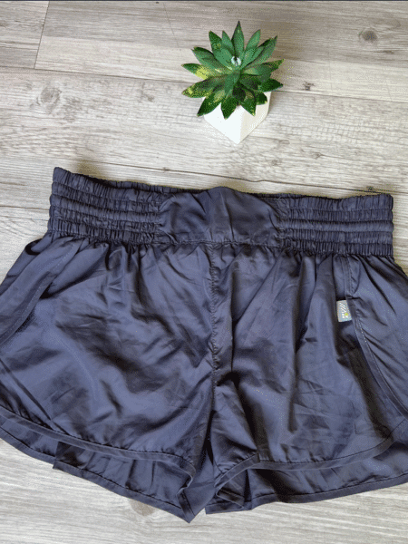 Shorts Soltinho