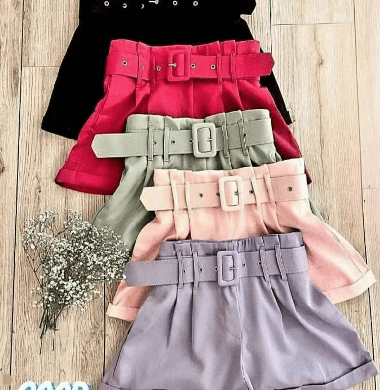 Shorts Tecido com Cinto