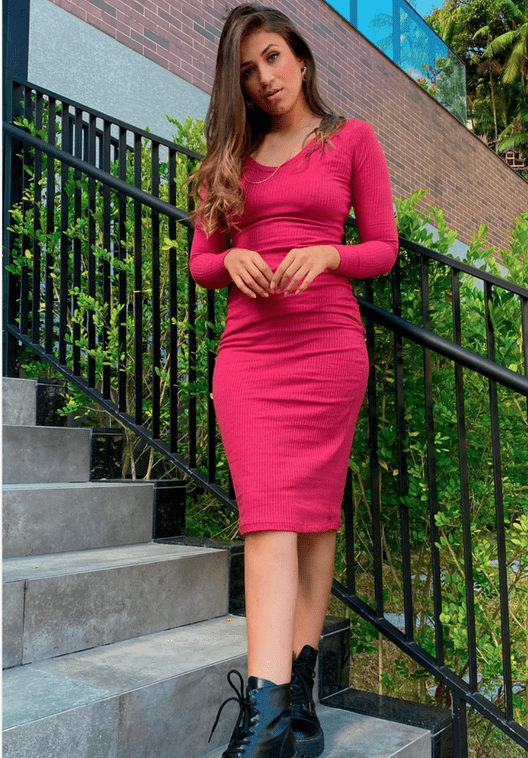 Vestido Midi Canelado Marsala
