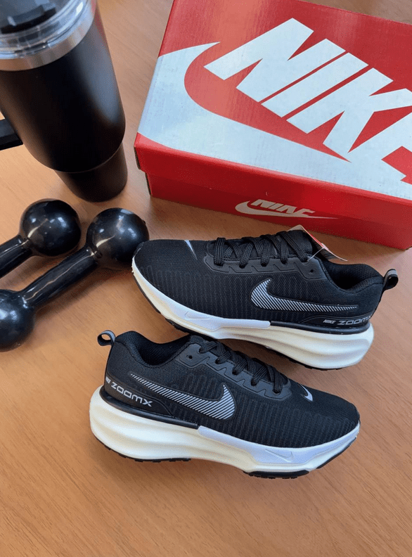 Nike Zoomx Run3 Preto/Branco - Imagem 2