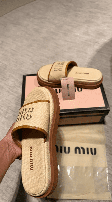 Sandália Miu Miu Bege/Marrom - Imagem 4