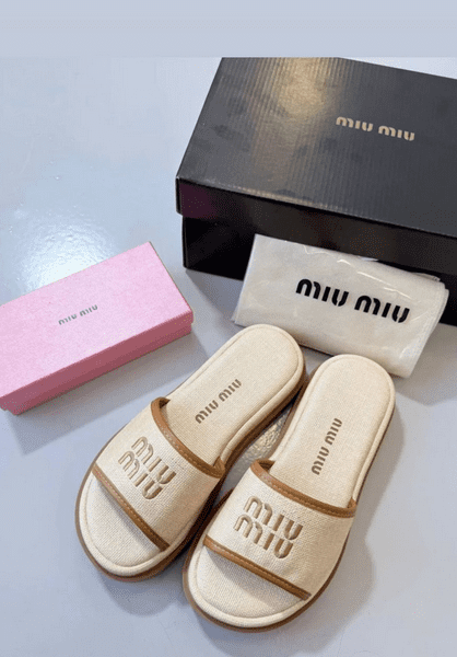 Sandália Miu Miu Bege/Marrom