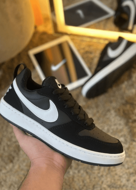 Nike Court Borough Low Preto/Branco
