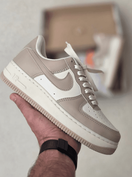 Nike Air Force Branco/Nude