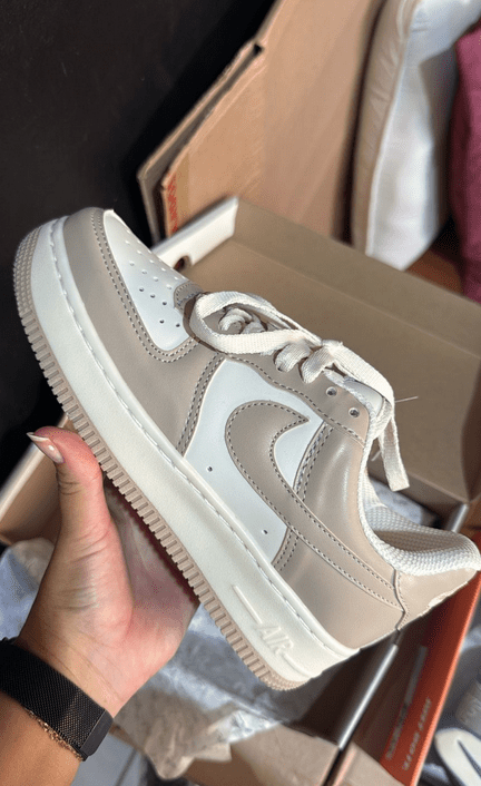 Nike Air Force Branco/Nude - Imagem 3