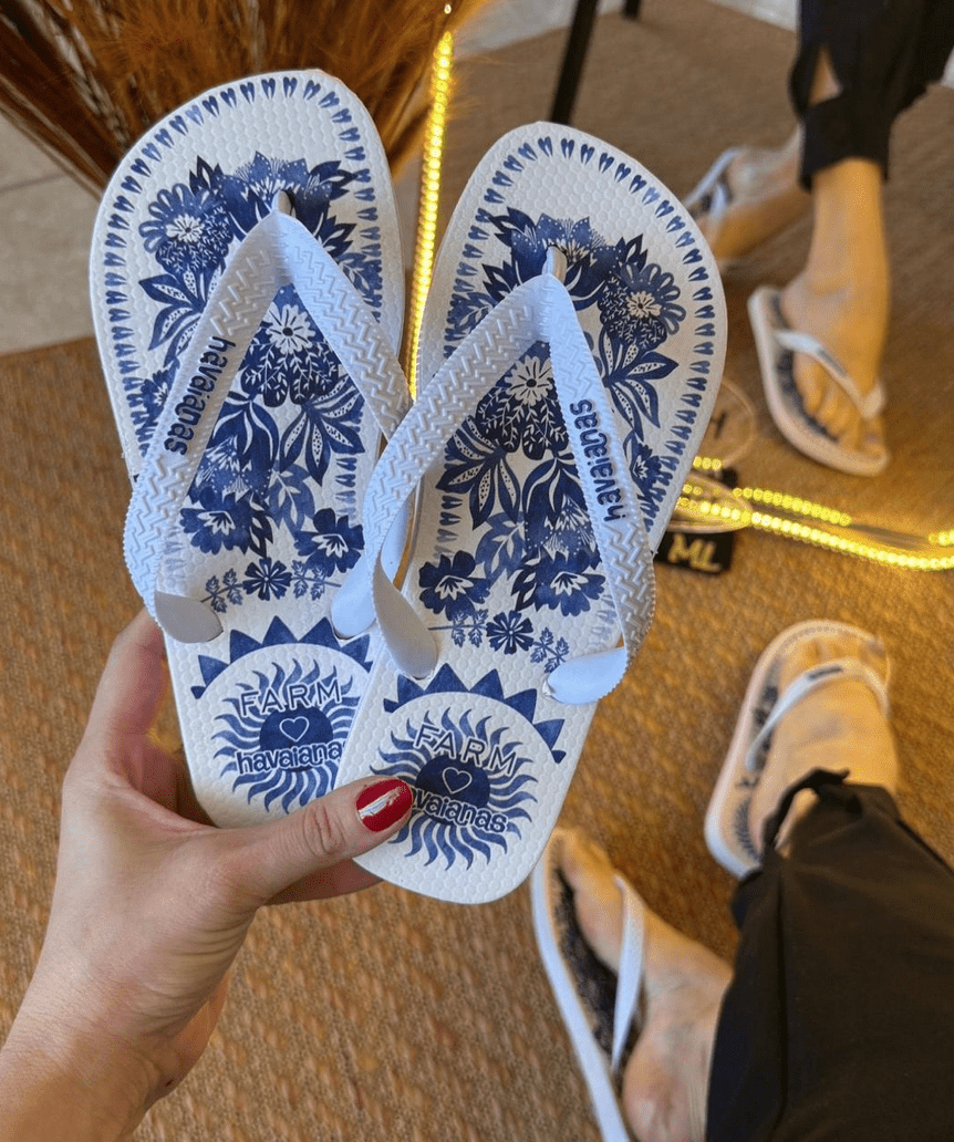 Chinelo Havaianas Farm Branco/Azul