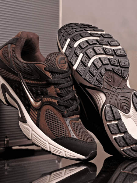 Nike RNR Café/Preto