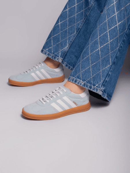 Adidas Gazelle Azul Claro
