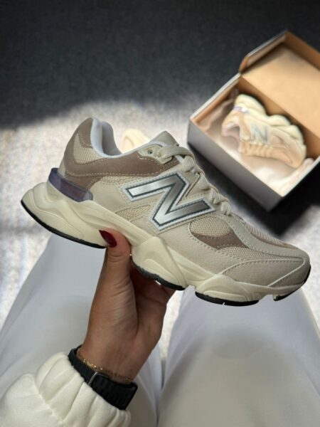 New Balance 9060 Taupe