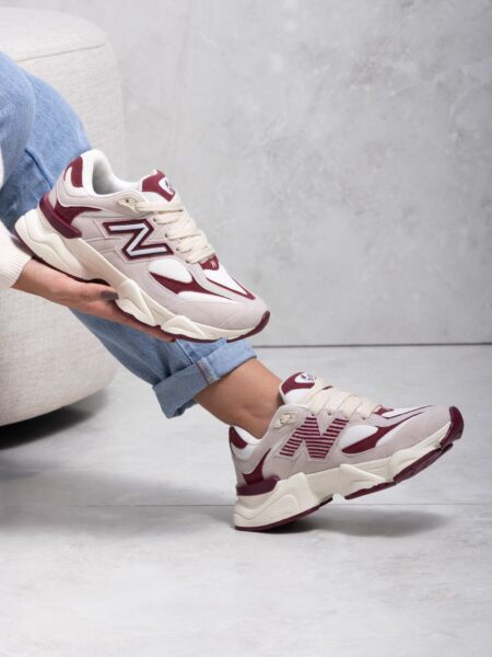 New Balance 9060 Off/Bordo