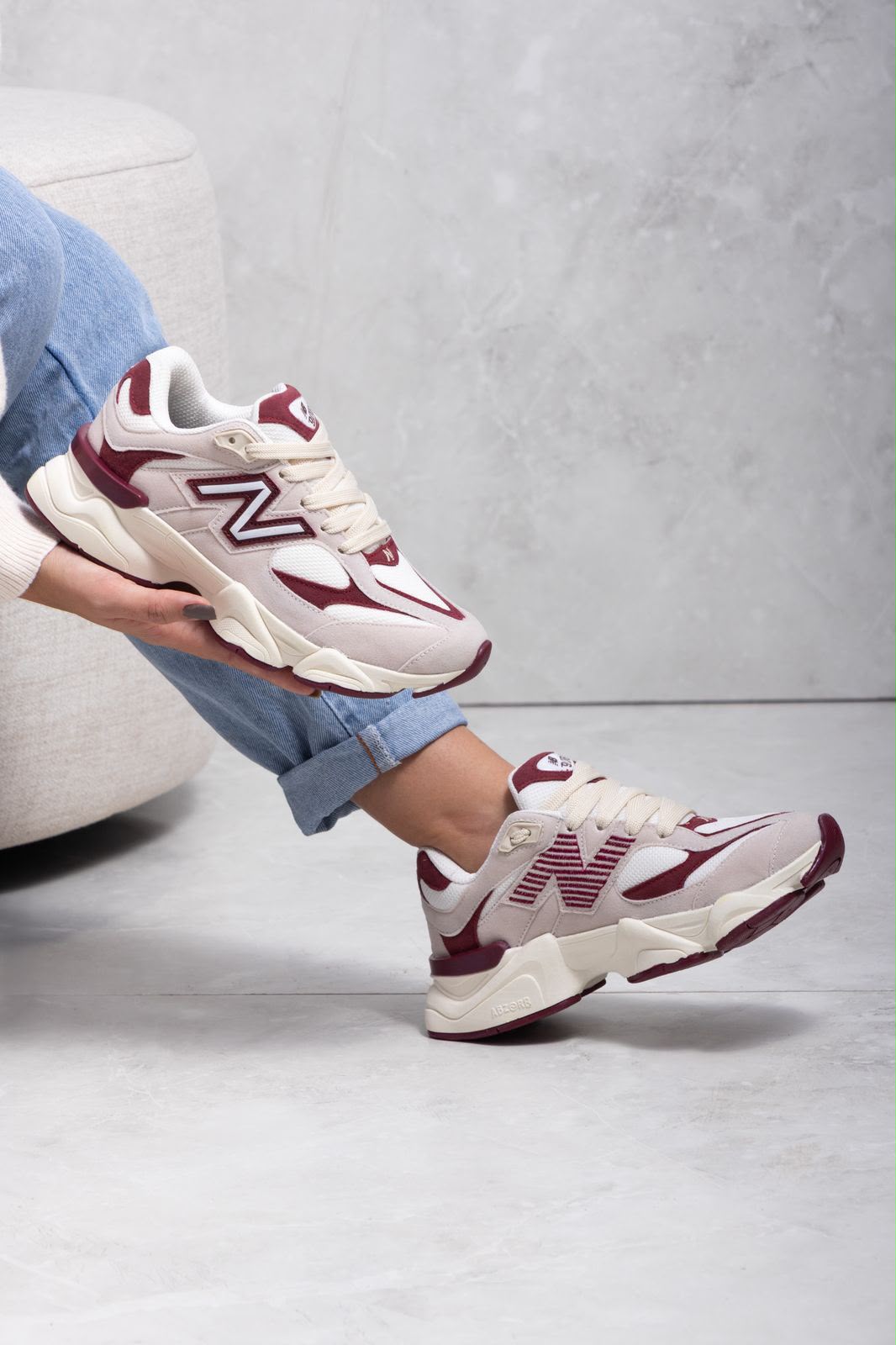 New Balance 9060 Off/Bordo